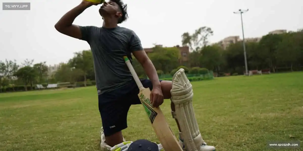 <strong>UED</strong>💪每一次挥汗，都是对自己的超越！加入我们，解锁更强的你～